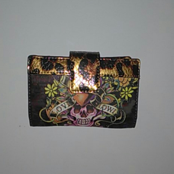 Ed Hardy Handbags - Ed Hardy Wallet!